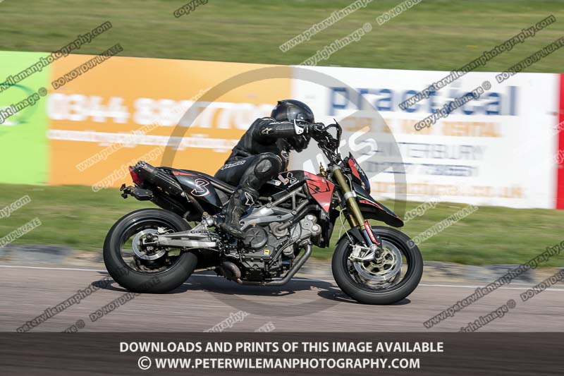 cadwell park;cadwell park photographs;cadwell trackday photographs;enduro digital images;event digital images;eventdigitalimages;peter wileman photography;racing digital images;trackday digital images;trackday photos