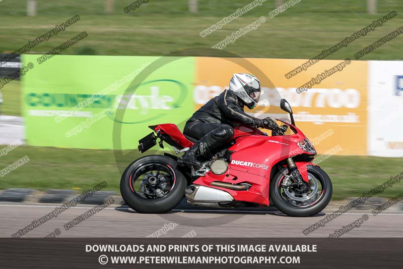 cadwell park;cadwell park photographs;cadwell trackday photographs;enduro digital images;event digital images;eventdigitalimages;peter wileman photography;racing digital images;trackday digital images;trackday photos