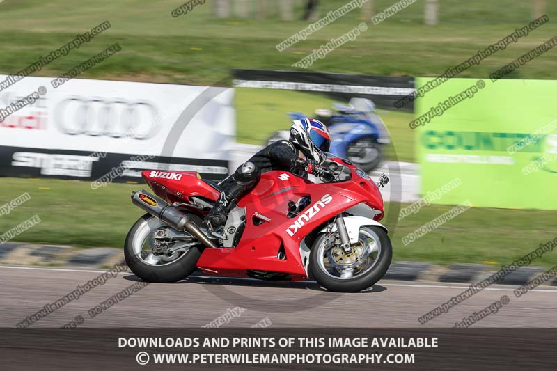 cadwell park;cadwell park photographs;cadwell trackday photographs;enduro digital images;event digital images;eventdigitalimages;peter wileman photography;racing digital images;trackday digital images;trackday photos