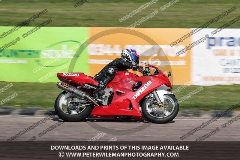 cadwell park;cadwell park photographs;cadwell trackday photographs;enduro digital images;event digital images;eventdigitalimages;peter wileman photography;racing digital images;trackday digital images;trackday photos