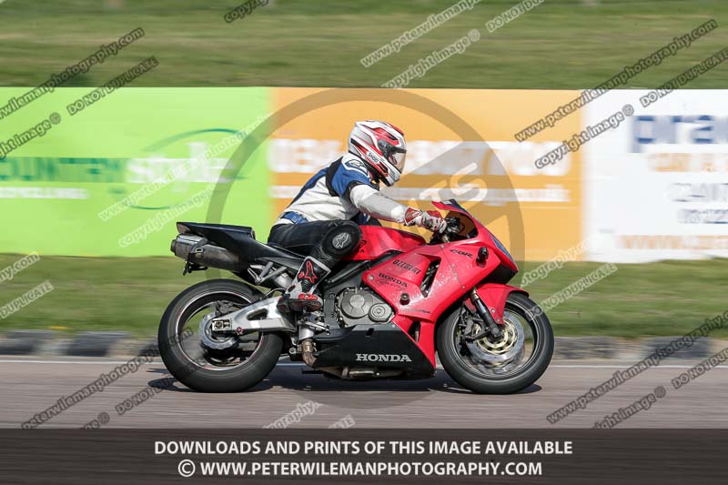 cadwell park;cadwell park photographs;cadwell trackday photographs;enduro digital images;event digital images;eventdigitalimages;peter wileman photography;racing digital images;trackday digital images;trackday photos