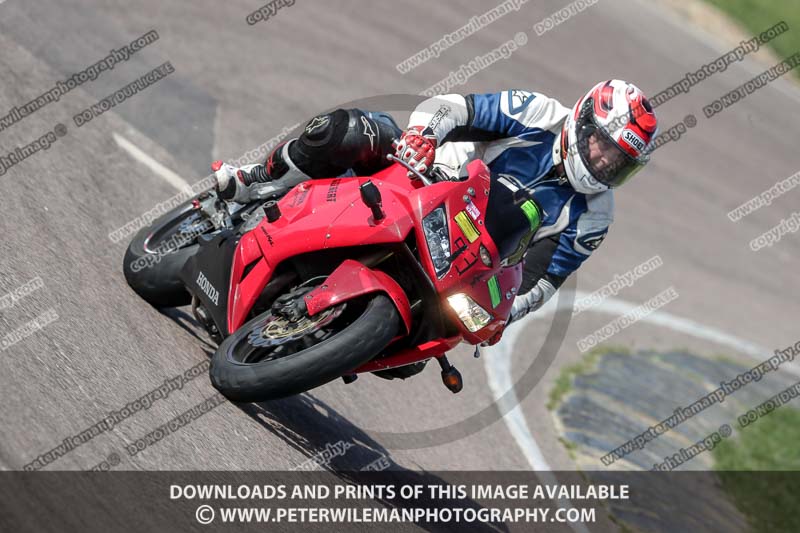 cadwell park;cadwell park photographs;cadwell trackday photographs;enduro digital images;event digital images;eventdigitalimages;peter wileman photography;racing digital images;trackday digital images;trackday photos