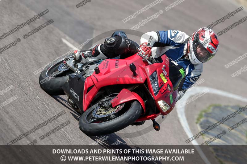 cadwell park;cadwell park photographs;cadwell trackday photographs;enduro digital images;event digital images;eventdigitalimages;peter wileman photography;racing digital images;trackday digital images;trackday photos