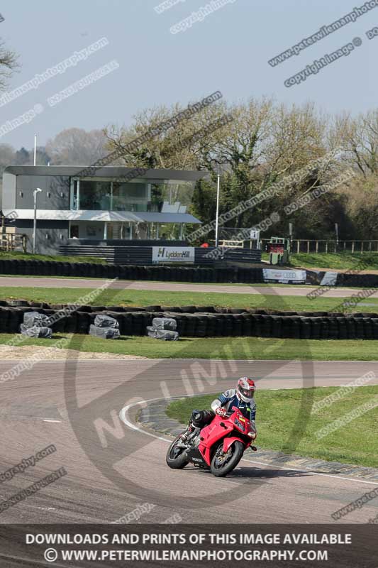 cadwell park;cadwell park photographs;cadwell trackday photographs;enduro digital images;event digital images;eventdigitalimages;peter wileman photography;racing digital images;trackday digital images;trackday photos