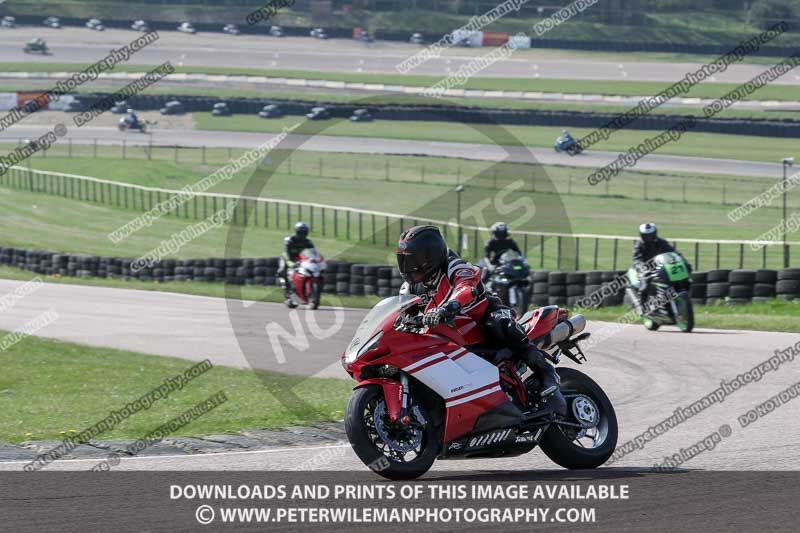 cadwell park;cadwell park photographs;cadwell trackday photographs;enduro digital images;event digital images;eventdigitalimages;peter wileman photography;racing digital images;trackday digital images;trackday photos