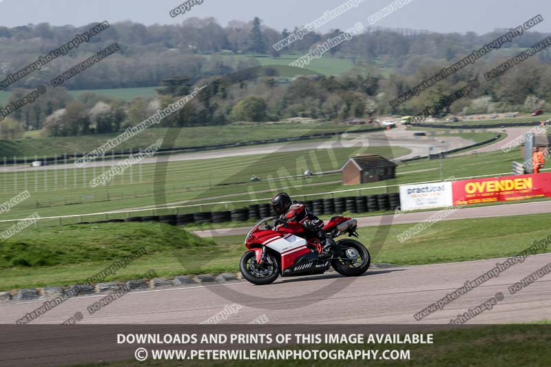 cadwell park;cadwell park photographs;cadwell trackday photographs;enduro digital images;event digital images;eventdigitalimages;peter wileman photography;racing digital images;trackday digital images;trackday photos