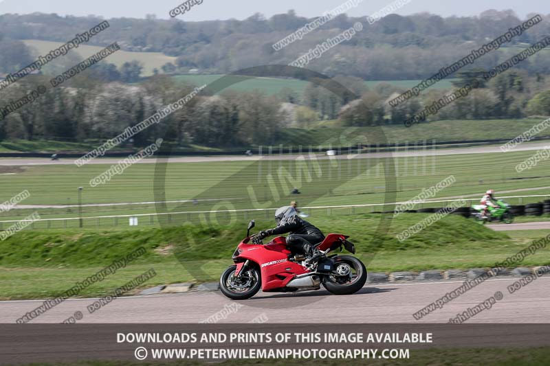 cadwell park;cadwell park photographs;cadwell trackday photographs;enduro digital images;event digital images;eventdigitalimages;peter wileman photography;racing digital images;trackday digital images;trackday photos