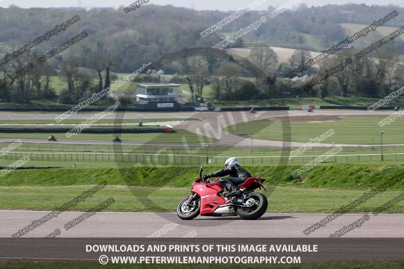 cadwell park;cadwell park photographs;cadwell trackday photographs;enduro digital images;event digital images;eventdigitalimages;peter wileman photography;racing digital images;trackday digital images;trackday photos