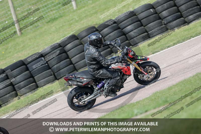 cadwell park;cadwell park photographs;cadwell trackday photographs;enduro digital images;event digital images;eventdigitalimages;peter wileman photography;racing digital images;trackday digital images;trackday photos