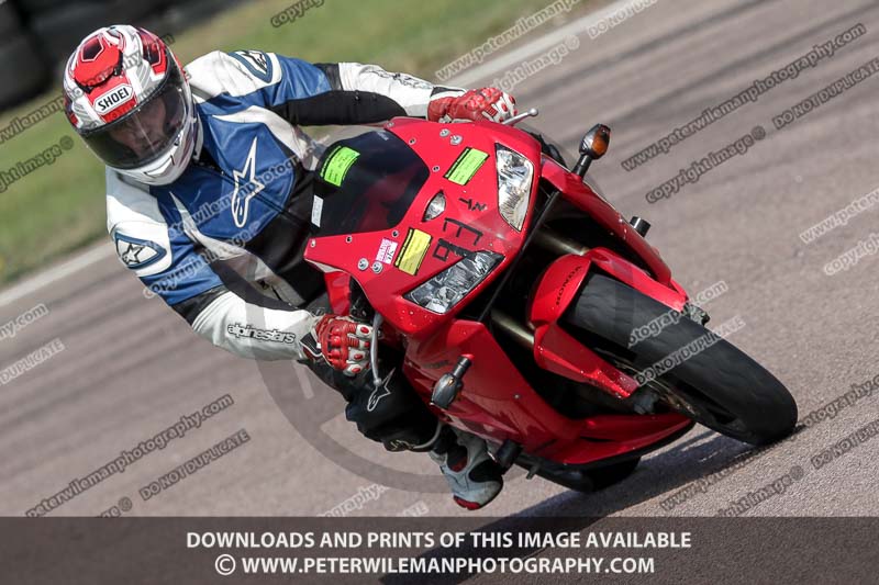 cadwell park;cadwell park photographs;cadwell trackday photographs;enduro digital images;event digital images;eventdigitalimages;peter wileman photography;racing digital images;trackday digital images;trackday photos