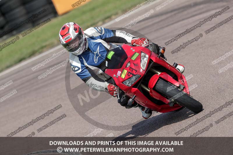cadwell park;cadwell park photographs;cadwell trackday photographs;enduro digital images;event digital images;eventdigitalimages;peter wileman photography;racing digital images;trackday digital images;trackday photos