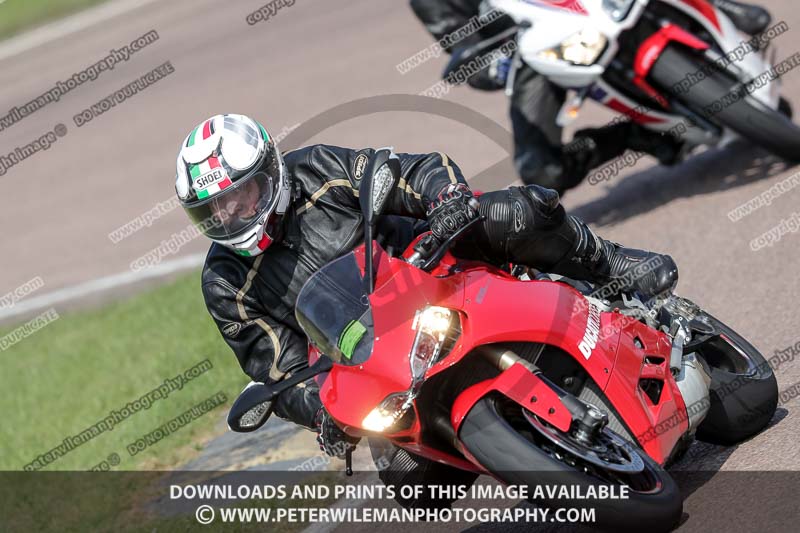 cadwell park;cadwell park photographs;cadwell trackday photographs;enduro digital images;event digital images;eventdigitalimages;peter wileman photography;racing digital images;trackday digital images;trackday photos