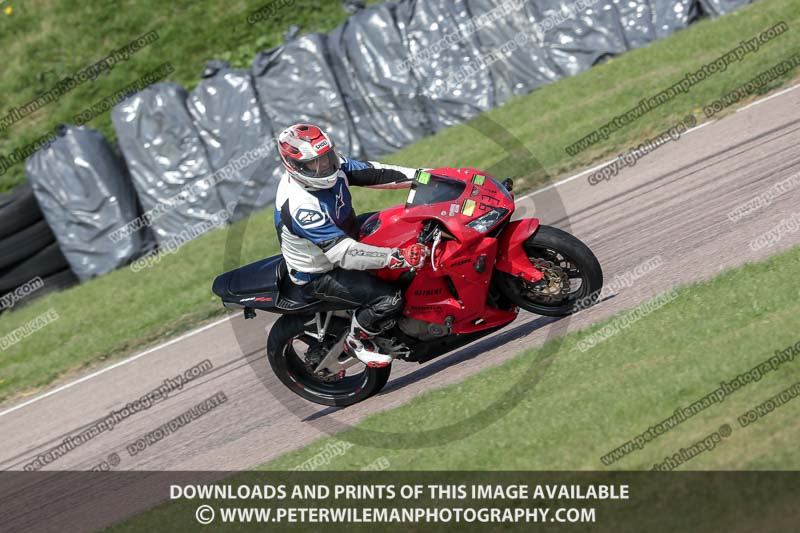 cadwell park;cadwell park photographs;cadwell trackday photographs;enduro digital images;event digital images;eventdigitalimages;peter wileman photography;racing digital images;trackday digital images;trackday photos