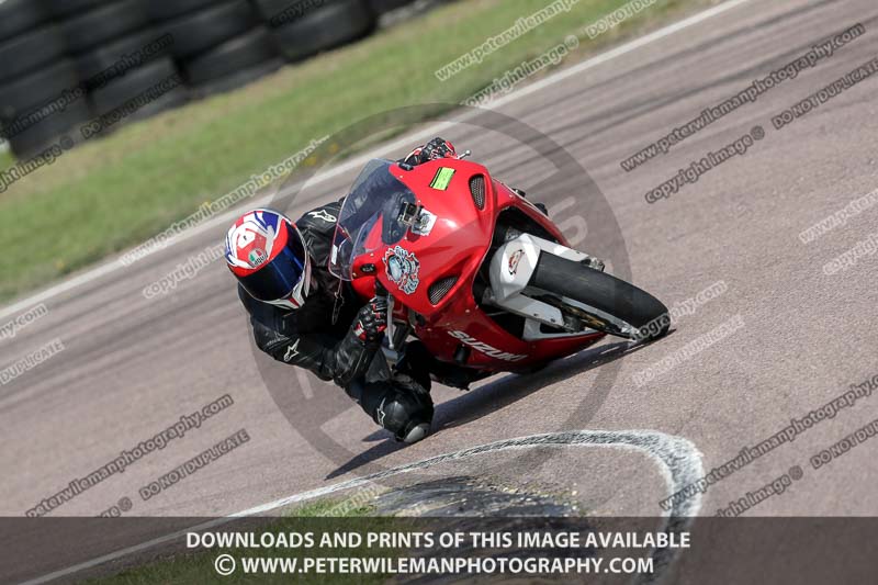 cadwell park;cadwell park photographs;cadwell trackday photographs;enduro digital images;event digital images;eventdigitalimages;peter wileman photography;racing digital images;trackday digital images;trackday photos