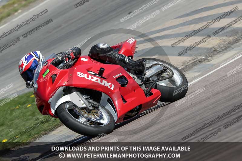 cadwell park;cadwell park photographs;cadwell trackday photographs;enduro digital images;event digital images;eventdigitalimages;peter wileman photography;racing digital images;trackday digital images;trackday photos