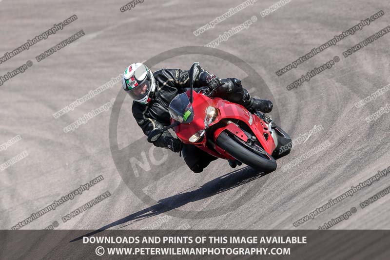 cadwell park;cadwell park photographs;cadwell trackday photographs;enduro digital images;event digital images;eventdigitalimages;peter wileman photography;racing digital images;trackday digital images;trackday photos