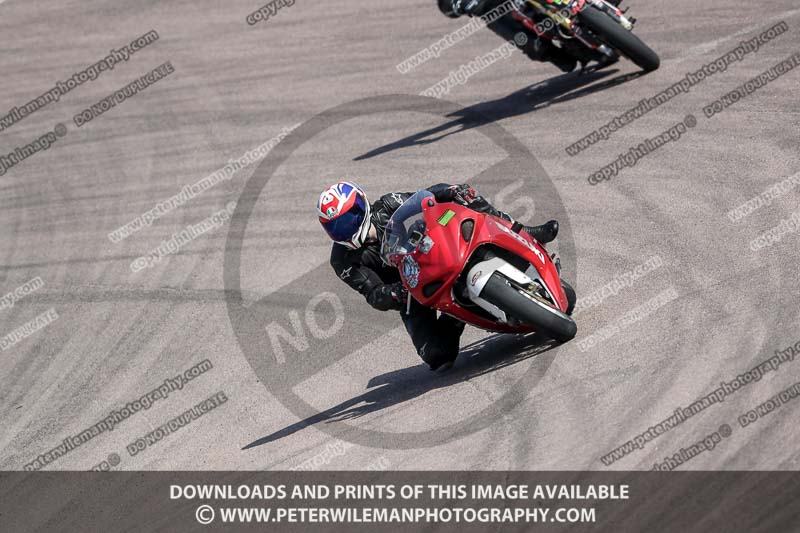 cadwell park;cadwell park photographs;cadwell trackday photographs;enduro digital images;event digital images;eventdigitalimages;peter wileman photography;racing digital images;trackday digital images;trackday photos