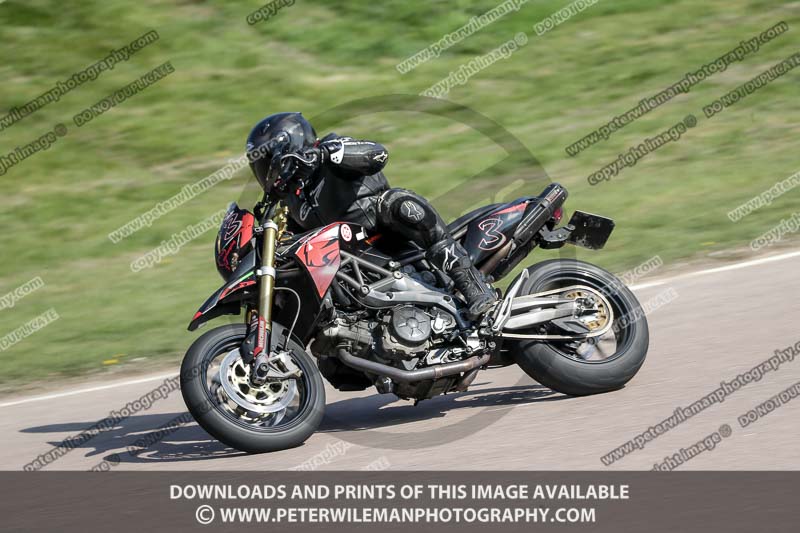 cadwell park;cadwell park photographs;cadwell trackday photographs;enduro digital images;event digital images;eventdigitalimages;peter wileman photography;racing digital images;trackday digital images;trackday photos