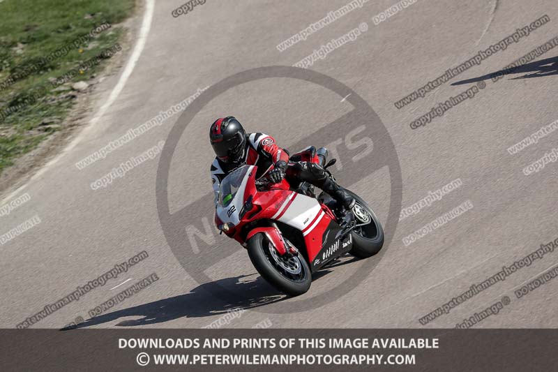 cadwell park;cadwell park photographs;cadwell trackday photographs;enduro digital images;event digital images;eventdigitalimages;peter wileman photography;racing digital images;trackday digital images;trackday photos