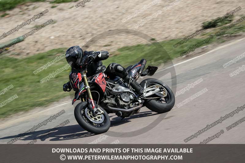 cadwell park;cadwell park photographs;cadwell trackday photographs;enduro digital images;event digital images;eventdigitalimages;peter wileman photography;racing digital images;trackday digital images;trackday photos
