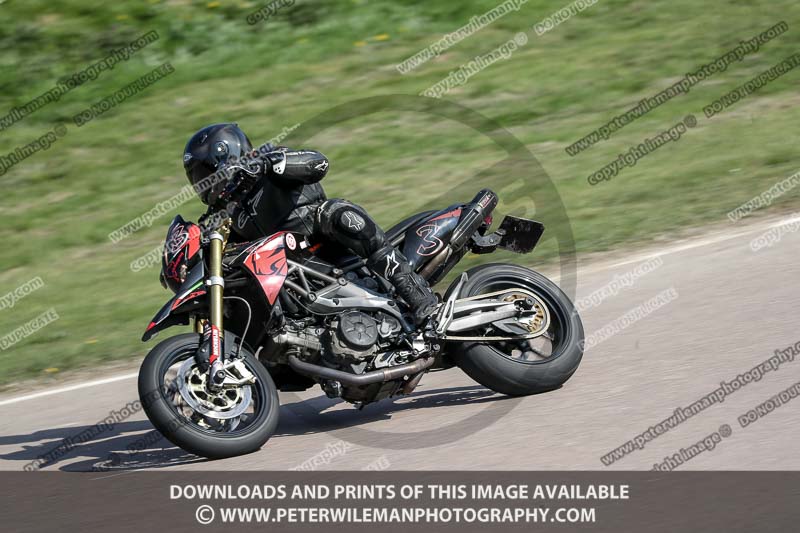 cadwell park;cadwell park photographs;cadwell trackday photographs;enduro digital images;event digital images;eventdigitalimages;peter wileman photography;racing digital images;trackday digital images;trackday photos