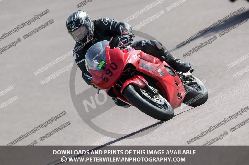 cadwell park;cadwell park photographs;cadwell trackday photographs;enduro digital images;event digital images;eventdigitalimages;peter wileman photography;racing digital images;trackday digital images;trackday photos