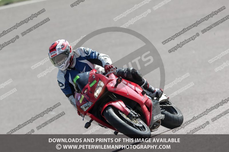 cadwell park;cadwell park photographs;cadwell trackday photographs;enduro digital images;event digital images;eventdigitalimages;peter wileman photography;racing digital images;trackday digital images;trackday photos