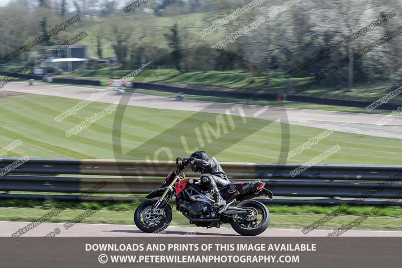 cadwell park;cadwell park photographs;cadwell trackday photographs;enduro digital images;event digital images;eventdigitalimages;peter wileman photography;racing digital images;trackday digital images;trackday photos