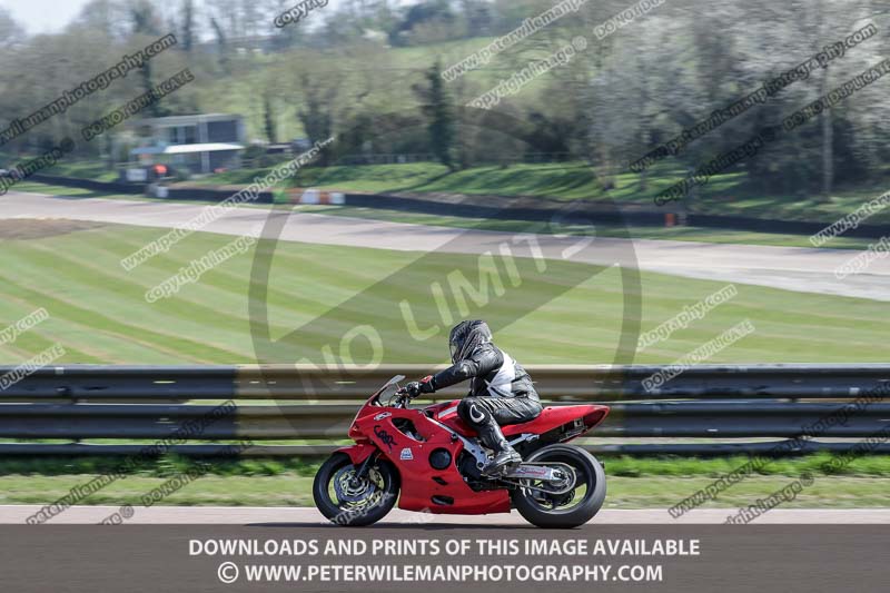 cadwell park;cadwell park photographs;cadwell trackday photographs;enduro digital images;event digital images;eventdigitalimages;peter wileman photography;racing digital images;trackday digital images;trackday photos