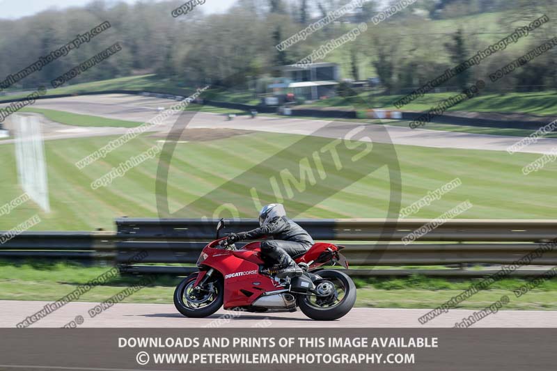 cadwell park;cadwell park photographs;cadwell trackday photographs;enduro digital images;event digital images;eventdigitalimages;peter wileman photography;racing digital images;trackday digital images;trackday photos