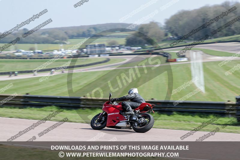 cadwell park;cadwell park photographs;cadwell trackday photographs;enduro digital images;event digital images;eventdigitalimages;peter wileman photography;racing digital images;trackday digital images;trackday photos