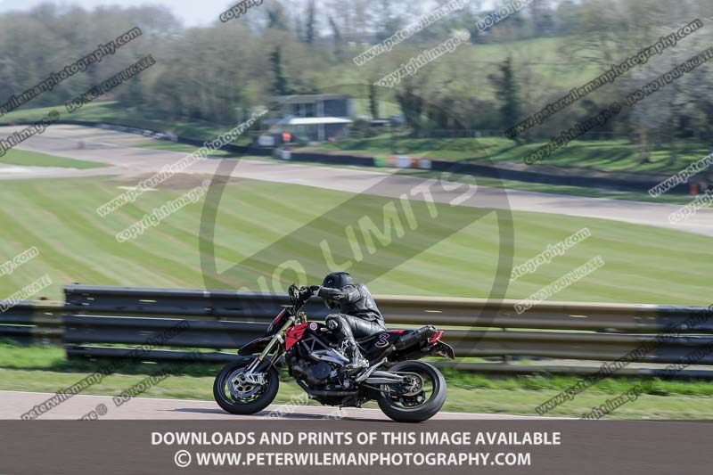 cadwell park;cadwell park photographs;cadwell trackday photographs;enduro digital images;event digital images;eventdigitalimages;peter wileman photography;racing digital images;trackday digital images;trackday photos