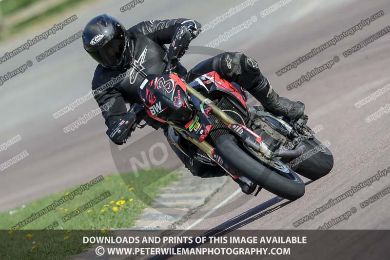 cadwell park;cadwell park photographs;cadwell trackday photographs;enduro digital images;event digital images;eventdigitalimages;peter wileman photography;racing digital images;trackday digital images;trackday photos