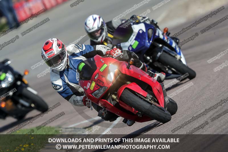 cadwell park;cadwell park photographs;cadwell trackday photographs;enduro digital images;event digital images;eventdigitalimages;peter wileman photography;racing digital images;trackday digital images;trackday photos