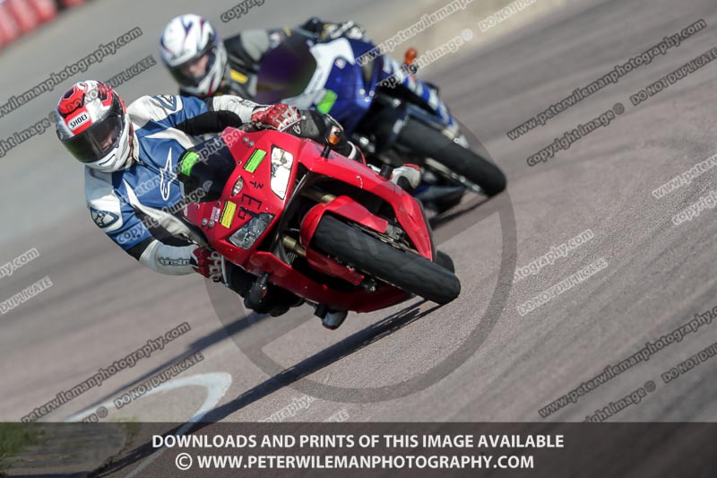 cadwell park;cadwell park photographs;cadwell trackday photographs;enduro digital images;event digital images;eventdigitalimages;peter wileman photography;racing digital images;trackday digital images;trackday photos