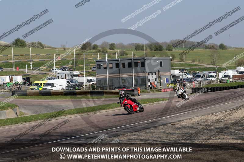 cadwell park;cadwell park photographs;cadwell trackday photographs;enduro digital images;event digital images;eventdigitalimages;peter wileman photography;racing digital images;trackday digital images;trackday photos