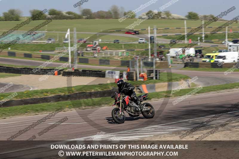 cadwell park;cadwell park photographs;cadwell trackday photographs;enduro digital images;event digital images;eventdigitalimages;peter wileman photography;racing digital images;trackday digital images;trackday photos