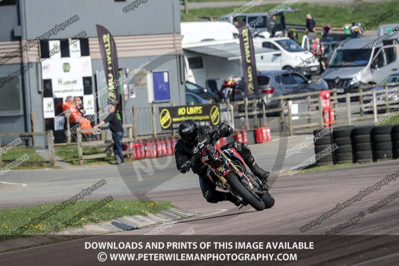 cadwell park;cadwell park photographs;cadwell trackday photographs;enduro digital images;event digital images;eventdigitalimages;peter wileman photography;racing digital images;trackday digital images;trackday photos
