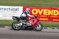 cadwell-park;cadwell-park-photographs;cadwell-trackday-photographs;enduro-digital-images;event-digital-images;eventdigitalimages;peter-wileman-photography;racing-digital-images;trackday-digital-images;trackday-photos