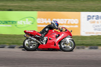 cadwell-park;cadwell-park-photographs;cadwell-trackday-photographs;enduro-digital-images;event-digital-images;eventdigitalimages;peter-wileman-photography;racing-digital-images;trackday-digital-images;trackday-photos