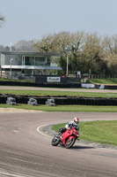 cadwell-park;cadwell-park-photographs;cadwell-trackday-photographs;enduro-digital-images;event-digital-images;eventdigitalimages;peter-wileman-photography;racing-digital-images;trackday-digital-images;trackday-photos