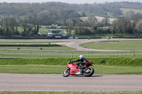 cadwell-park;cadwell-park-photographs;cadwell-trackday-photographs;enduro-digital-images;event-digital-images;eventdigitalimages;peter-wileman-photography;racing-digital-images;trackday-digital-images;trackday-photos