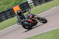 cadwell-park;cadwell-park-photographs;cadwell-trackday-photographs;enduro-digital-images;event-digital-images;eventdigitalimages;peter-wileman-photography;racing-digital-images;trackday-digital-images;trackday-photos