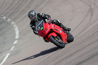cadwell-park;cadwell-park-photographs;cadwell-trackday-photographs;enduro-digital-images;event-digital-images;eventdigitalimages;peter-wileman-photography;racing-digital-images;trackday-digital-images;trackday-photos