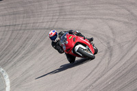 cadwell-park;cadwell-park-photographs;cadwell-trackday-photographs;enduro-digital-images;event-digital-images;eventdigitalimages;peter-wileman-photography;racing-digital-images;trackday-digital-images;trackday-photos