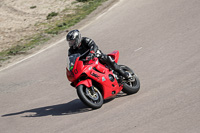 cadwell-park;cadwell-park-photographs;cadwell-trackday-photographs;enduro-digital-images;event-digital-images;eventdigitalimages;peter-wileman-photography;racing-digital-images;trackday-digital-images;trackday-photos