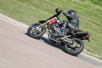 cadwell-park;cadwell-park-photographs;cadwell-trackday-photographs;enduro-digital-images;event-digital-images;eventdigitalimages;peter-wileman-photography;racing-digital-images;trackday-digital-images;trackday-photos
