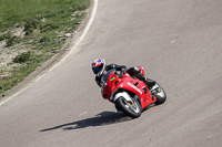cadwell-park;cadwell-park-photographs;cadwell-trackday-photographs;enduro-digital-images;event-digital-images;eventdigitalimages;peter-wileman-photography;racing-digital-images;trackday-digital-images;trackday-photos
