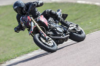 cadwell-park;cadwell-park-photographs;cadwell-trackday-photographs;enduro-digital-images;event-digital-images;eventdigitalimages;peter-wileman-photography;racing-digital-images;trackday-digital-images;trackday-photos