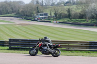 cadwell-park;cadwell-park-photographs;cadwell-trackday-photographs;enduro-digital-images;event-digital-images;eventdigitalimages;peter-wileman-photography;racing-digital-images;trackday-digital-images;trackday-photos